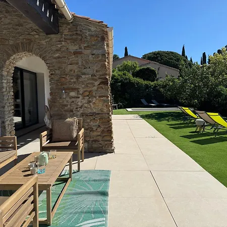 La Cigaliere A 5 Minutes De La A Pied Ле-Лаванду