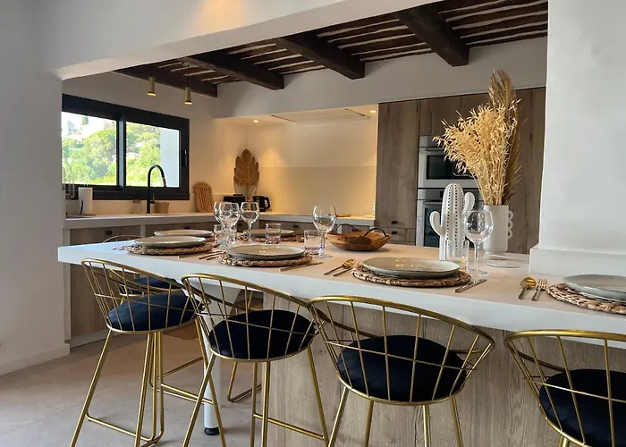 La Cigaliere A 5 Minutes De La A Pied Villa Le Lavandou