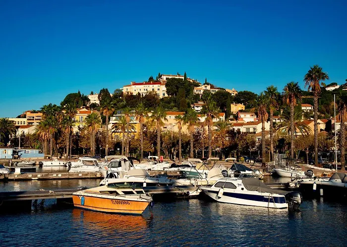 La Cigaliere A 5 Minutes De La A Pied Villa Le Lavandou
